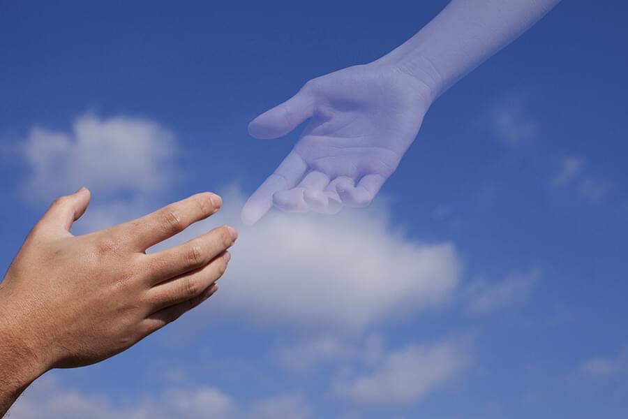 シーンNo.3 決して人には話せなかった家族の問題を打ち明ける　今まで話せなかった……